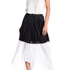 BCBGMAXAZRIA COLORBLOCK PLEATED SKIRT BLACK/WHITE